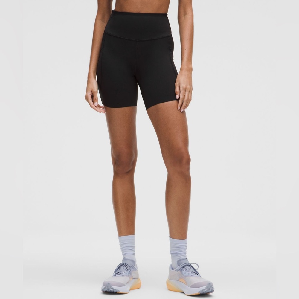 Fast and Free High-Rise Short 6" (5 Pocket)